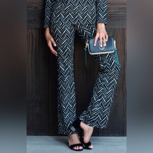 Eci New York pants for women size S color black and white